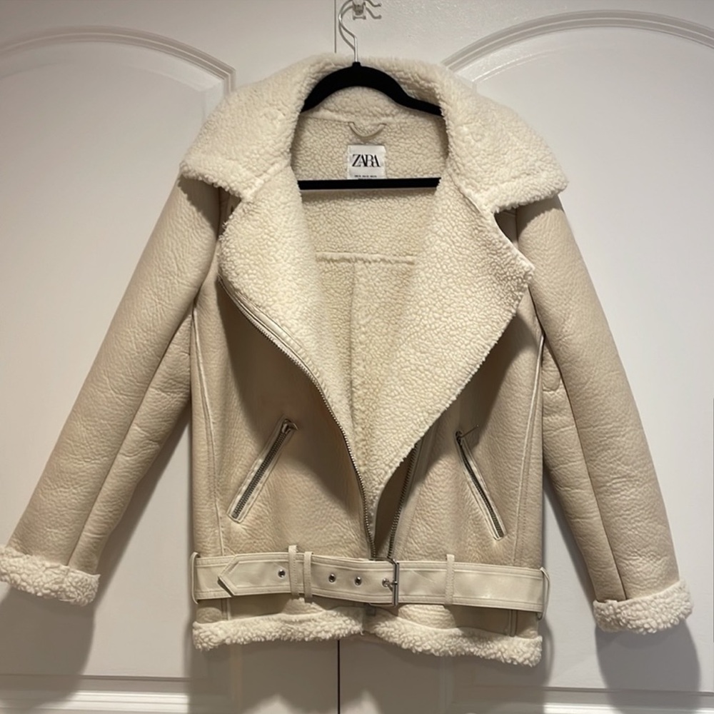 Zara White Faux Fur Aviator lined with Shearling - Picture 5 of 6